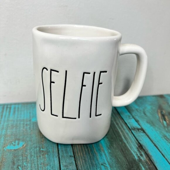 Rae Dunn M Stamped Selfie Mug BNWT - Picture 2 of 7